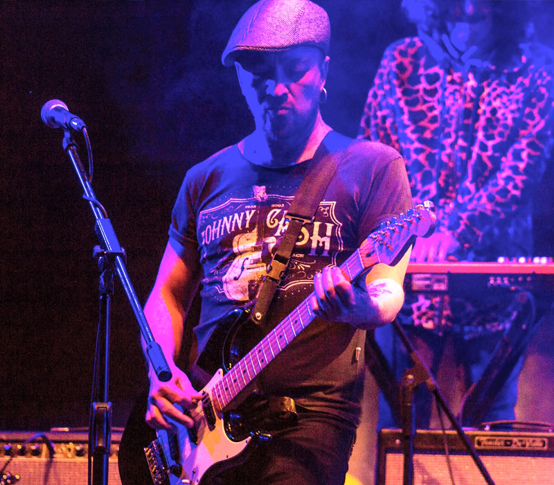 Shocklenders en escena